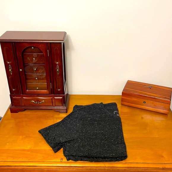 MUTUAL WEAVE VNECK SHORT SLEEVE SHIRT - Picture 3 of 5